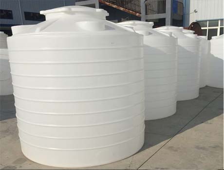 �h����������